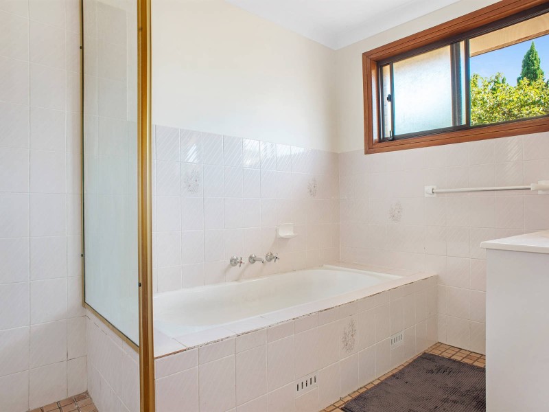 19 Shortland Street, Wentworth Falls NSW 2782