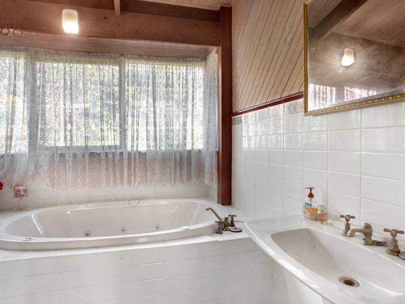 18 Rawson Parade, Leura NSW 2780