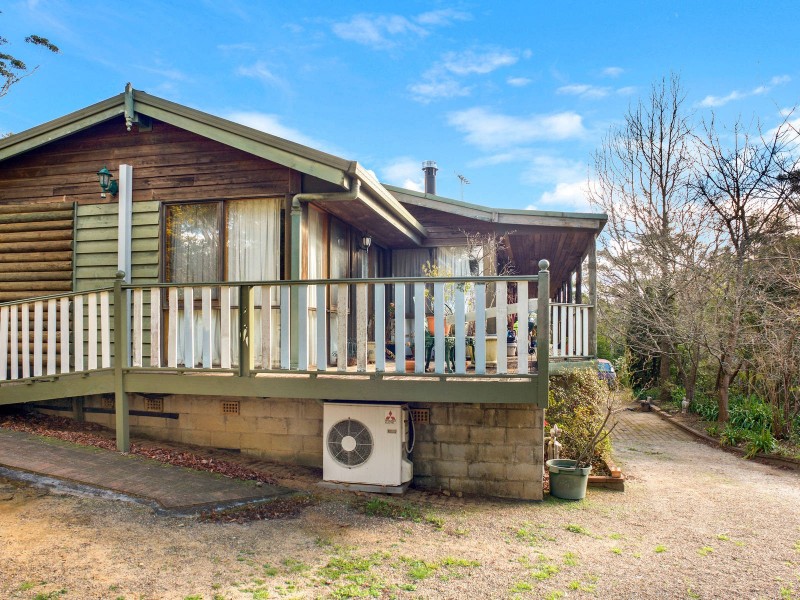 18 Rawson Parade, Leura NSW 2780