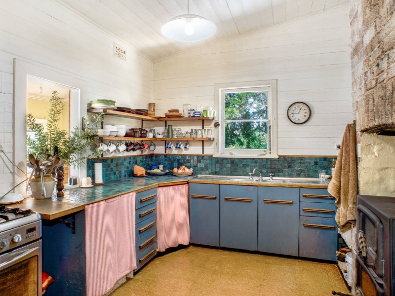 9-11 Walmer Crescent, Wentworth Falls NSW 2782