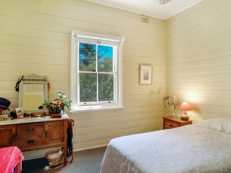 9-11 Walmer Crescent, Wentworth Falls NSW 2782