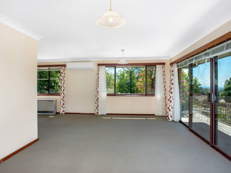45 McLaughlin Avenue,, Wentworth Falls NSW 2782