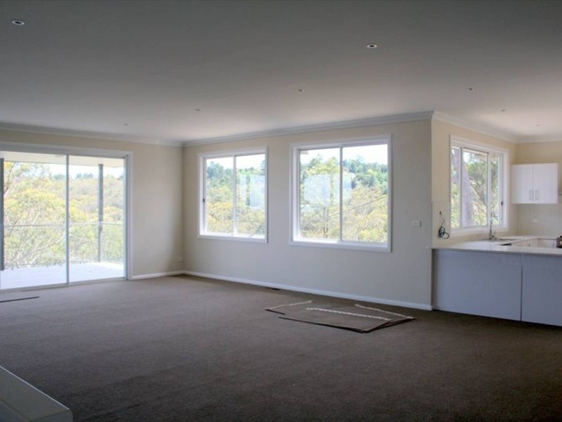 28 Glenview Road, Wentworth Falls NSW 2782