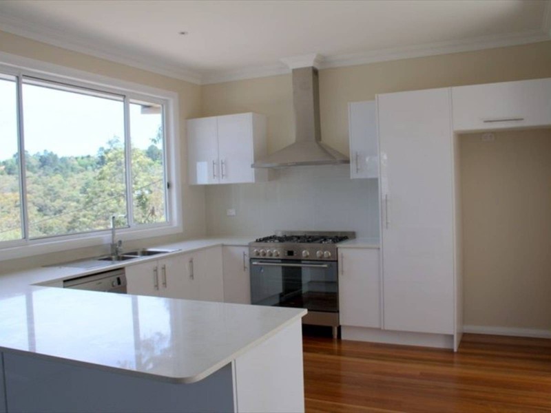 28 Glenview Road, Wentworth Falls NSW 2782