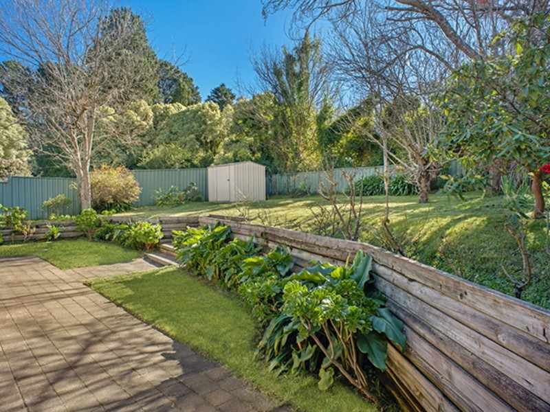 84 Dalrymple Avenue, Wentworth Falls NSW 2782