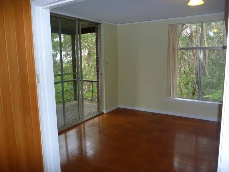 23 Edward Pde, Wentworth Falls NSW 2782