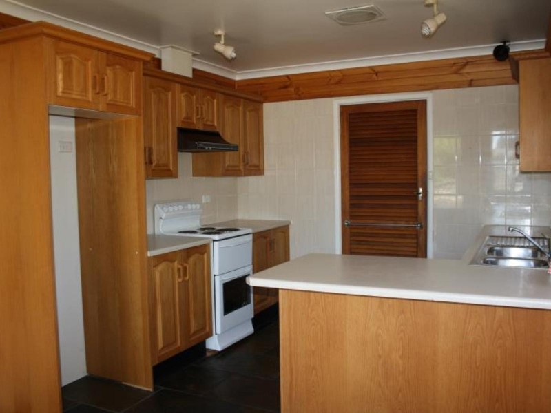 19 Dalrymple Avenue, Wentworth Falls NSW 2782