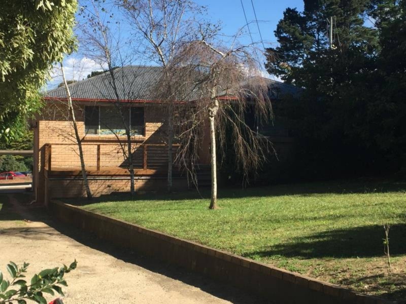 220 Great Western Highway, Wentworth Falls NSW 2782