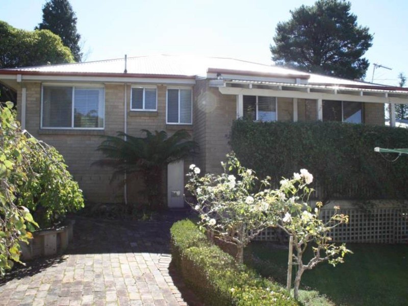 220 Great Western Highway, Wentworth Falls NSW 2782