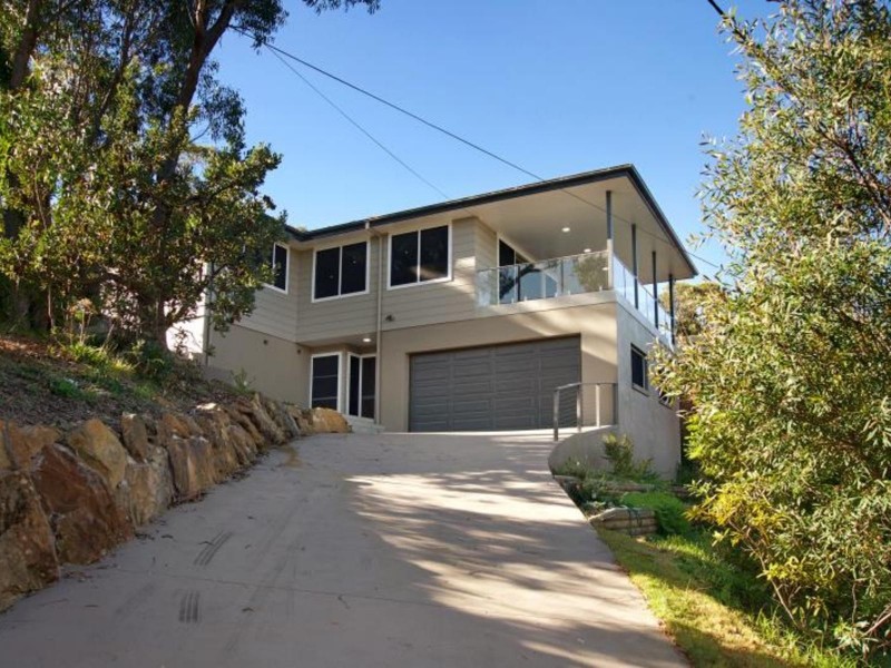 28 GLENVIEW ROAD, Wentworth Falls NSW 2782