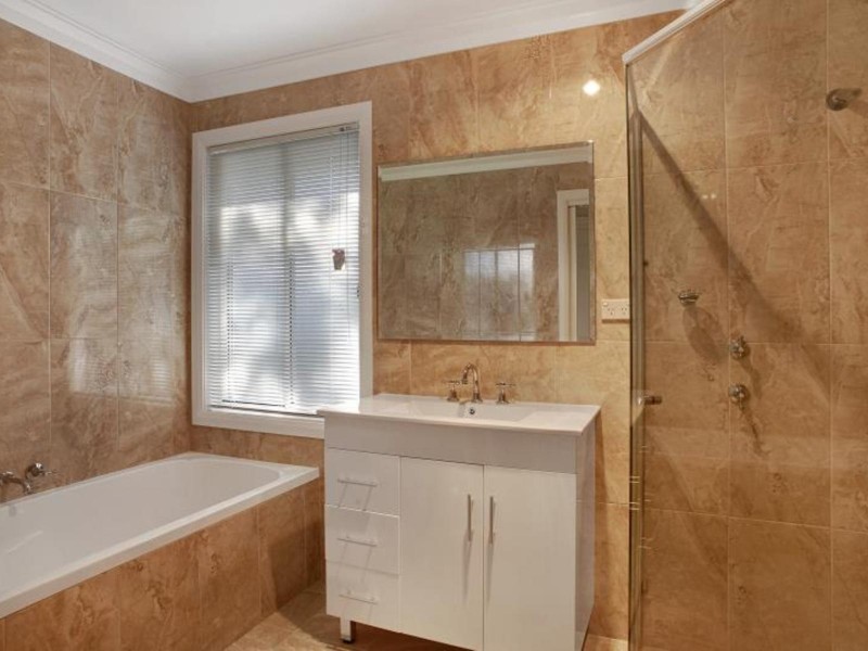 28 GLENVIEW ROAD, Wentworth Falls NSW 2782