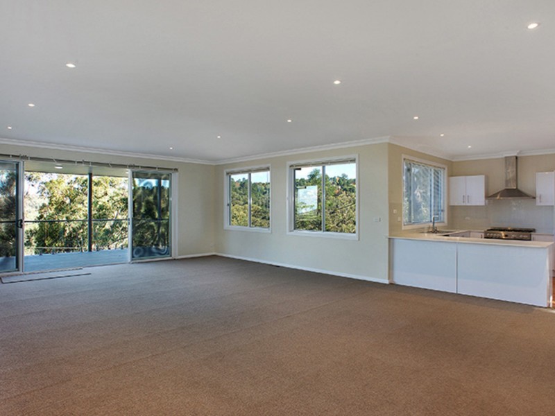 28 GLENVIEW ROAD, Wentworth Falls NSW 2782