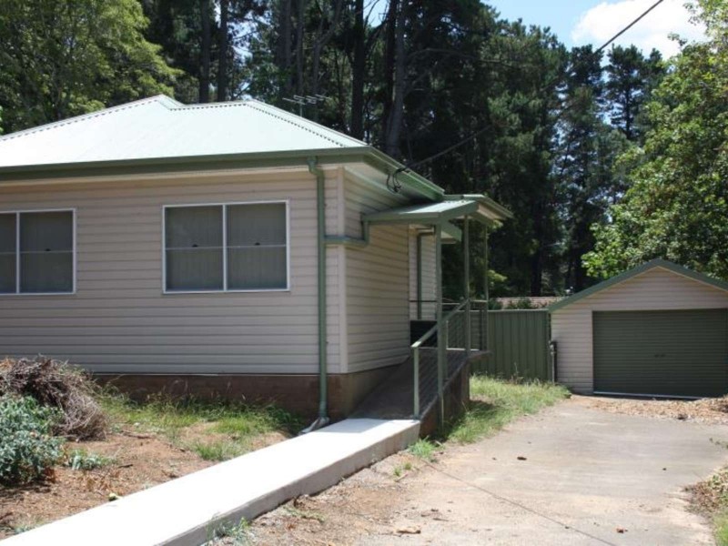 12 COX AVENUE, Wentworth Falls NSW 2782