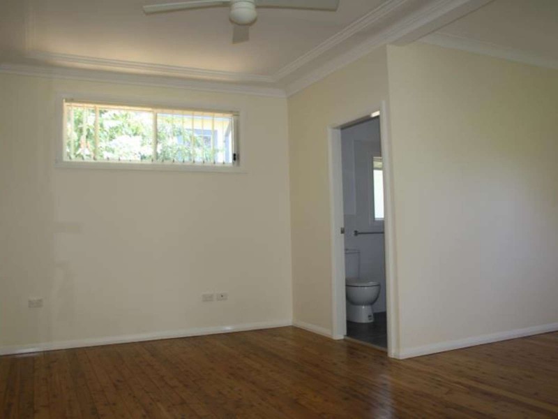 12 COX AVENUE, Wentworth Falls NSW 2782