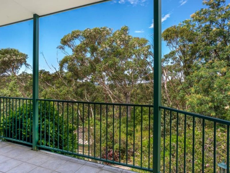 27 QUEEN ELIZABETH DRIVE, Wentworth Falls NSW 2782