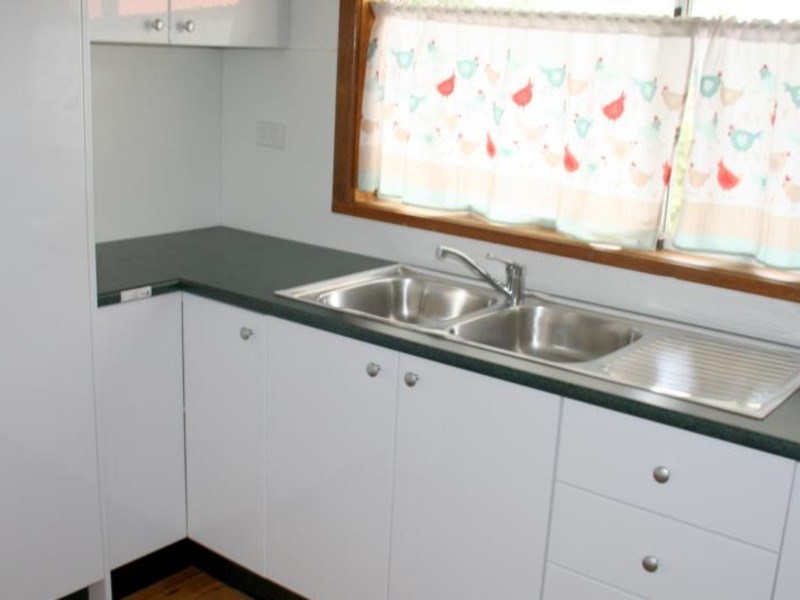 30 Flora Street, Wentworth Falls NSW 2782