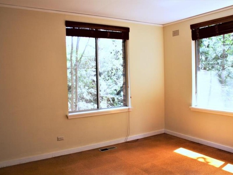 23 Edward Parade, Wentworth Falls NSW 2782