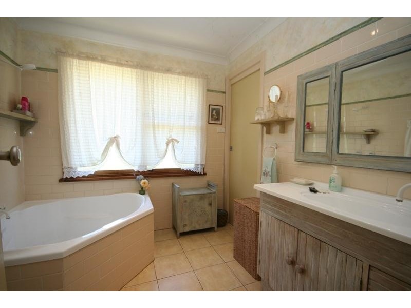 37 Bromhall Rd, Bundanoon NSW 2578