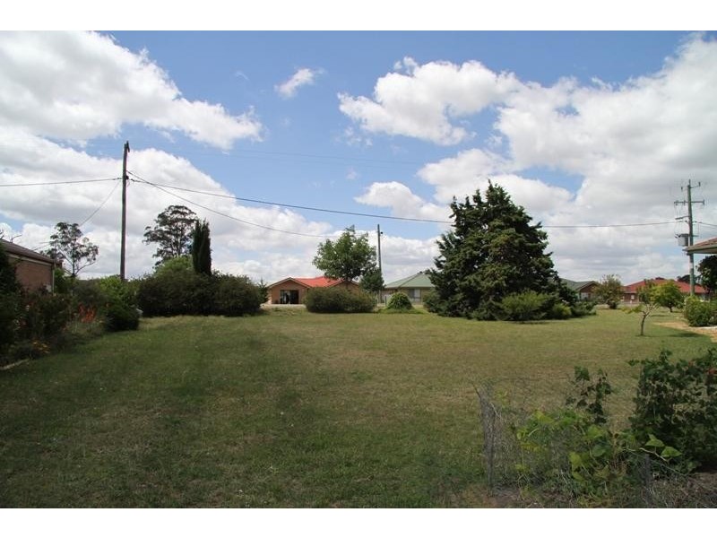 32 George St, Marulan NSW 2579