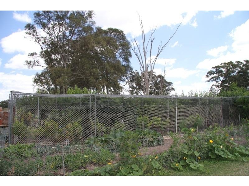 32 George St, Marulan NSW 2579