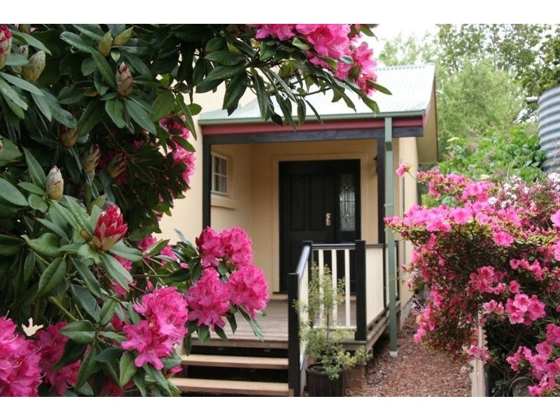 24 William St, Bundanoon NSW 2578