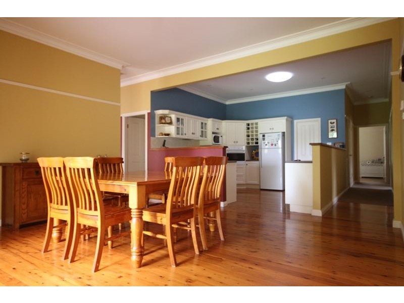 24 William St, Bundanoon NSW 2578