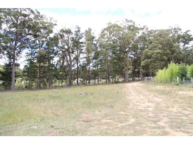 2 Garbutts Rd, Wingello NSW 2579