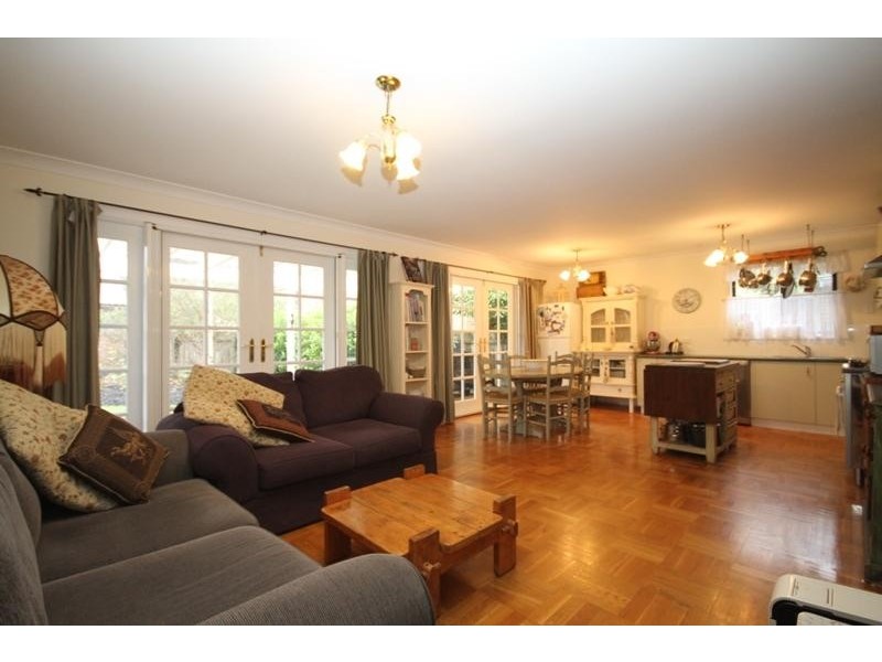 1 Ellsmore Rd, Bundanoon NSW 2578