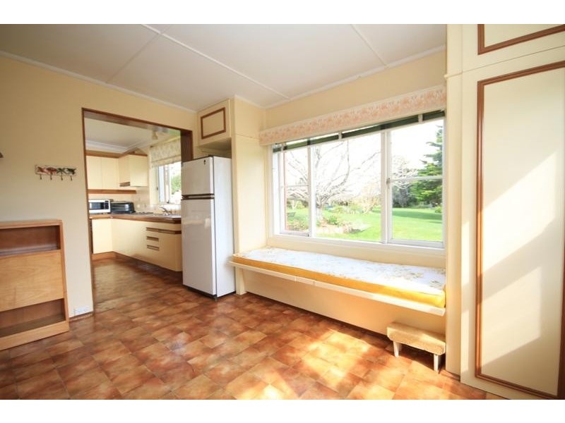 10 Hill St, Bundanoon NSW 2578