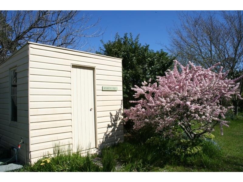 10 Hill St, Bundanoon NSW 2578