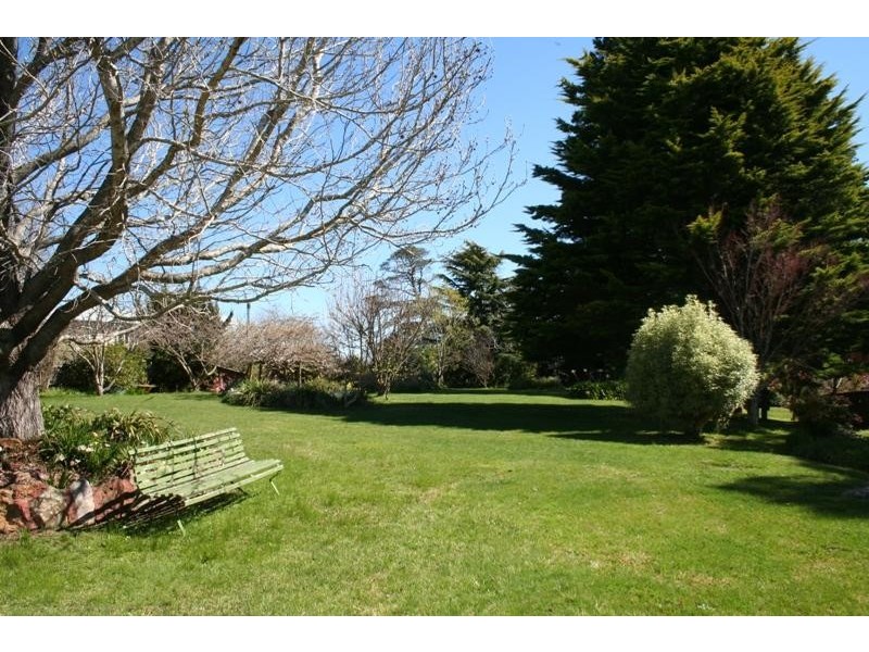 10 Hill St, Bundanoon NSW 2578