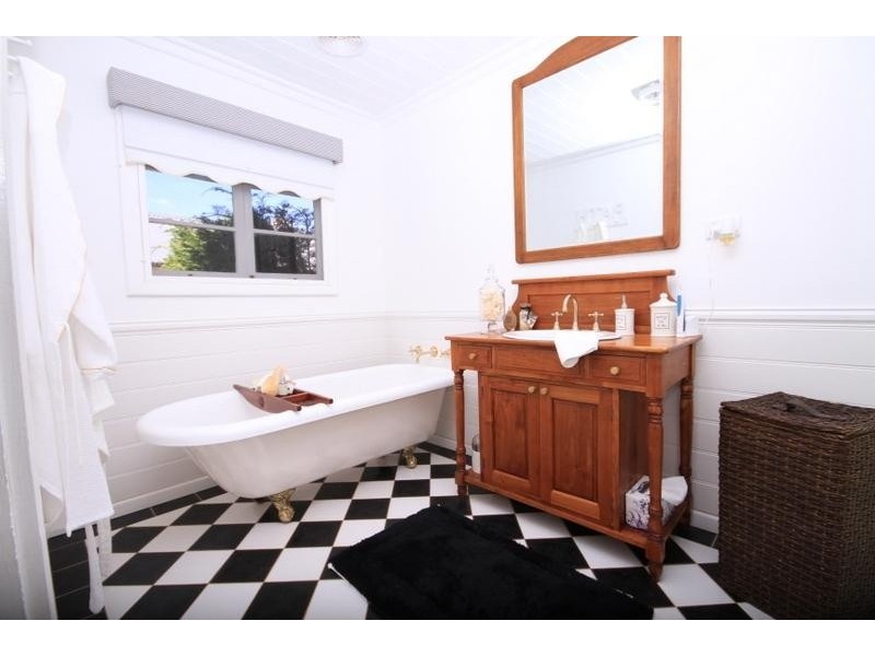 96 Middle Rd, Exeter NSW 2579