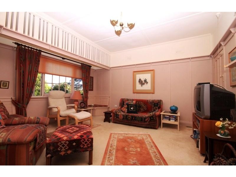 5 Barnett Ave, Bundanoon NSW 2578