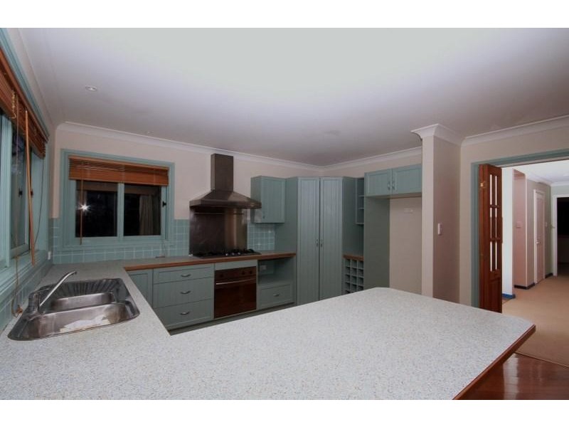 11 Ben Nevis Cct, Bundanoon NSW 2578