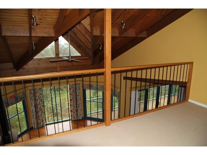 11 Ben Nevis Cct, Bundanoon NSW 2578