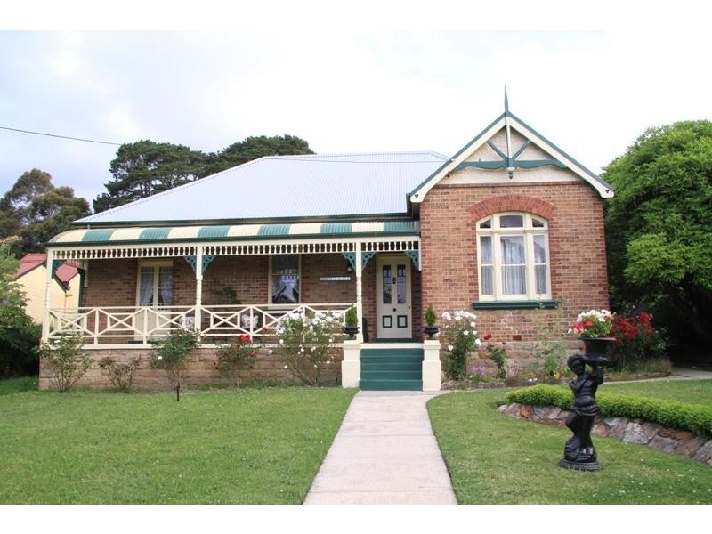 31 Railway Ave, Bundanoon NSW 2578
