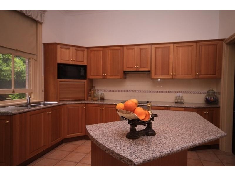 31 Railway Ave, Bundanoon NSW 2578