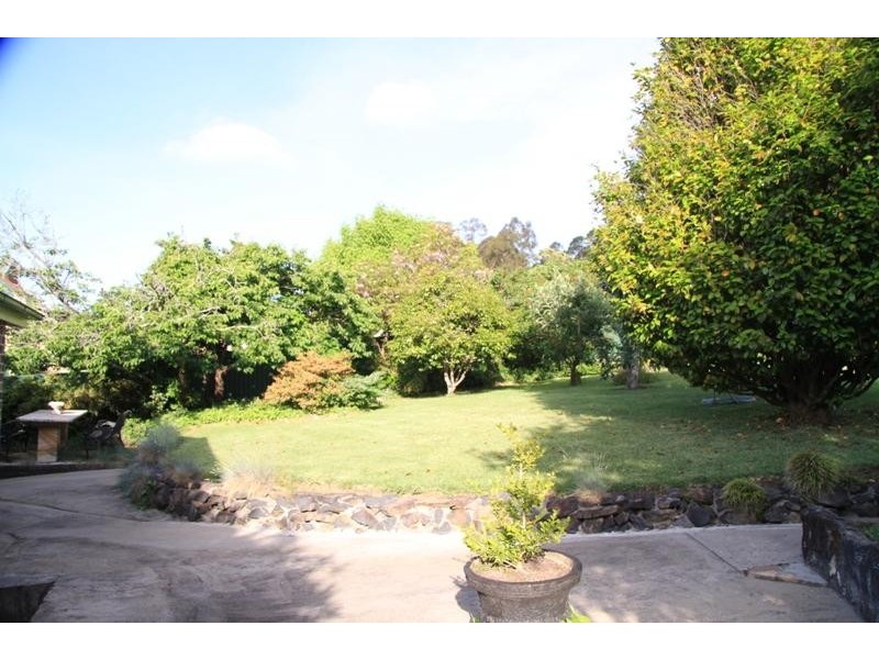 31 Railway Ave, Bundanoon NSW 2578