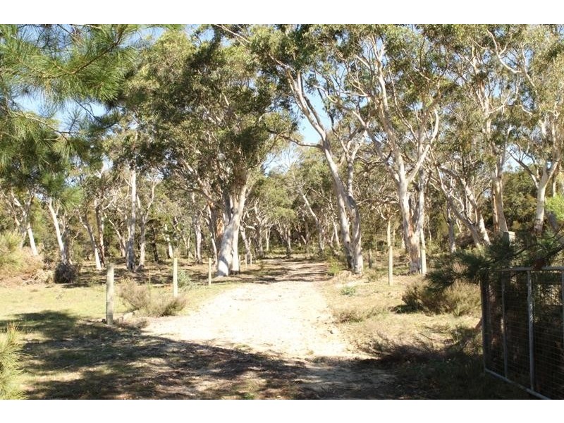 1 Bumballa  St, Tallong NSW 2579