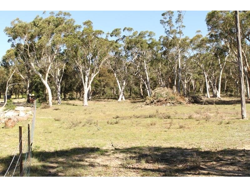 1 Bumballa  St, Tallong NSW 2579