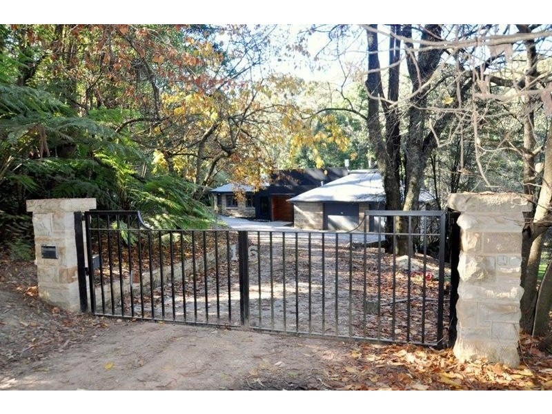 16 Gullies Rd, Bundanoon NSW 2578