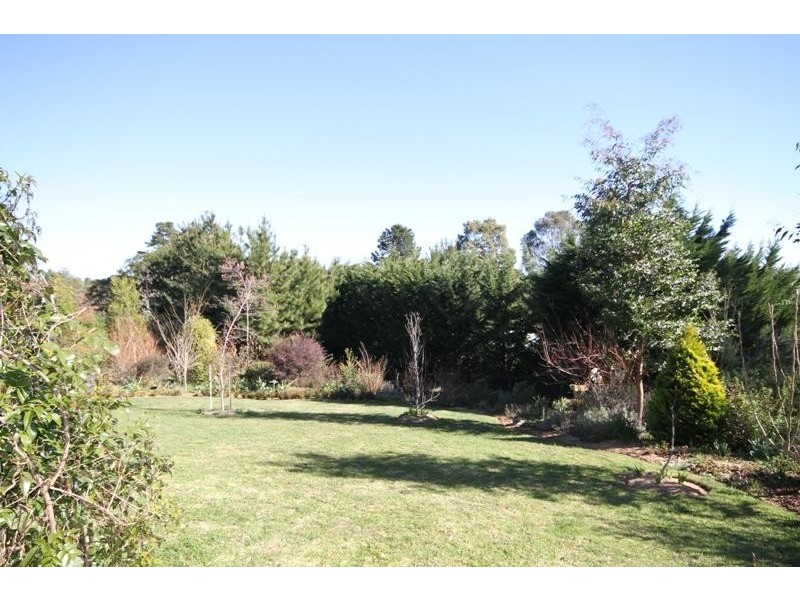 8 Lodge Lane, Bundanoon NSW 2578