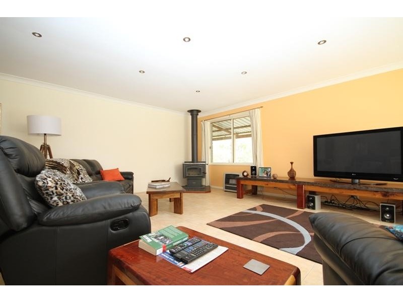 30 Hakea Cl, Tallong NSW 2579