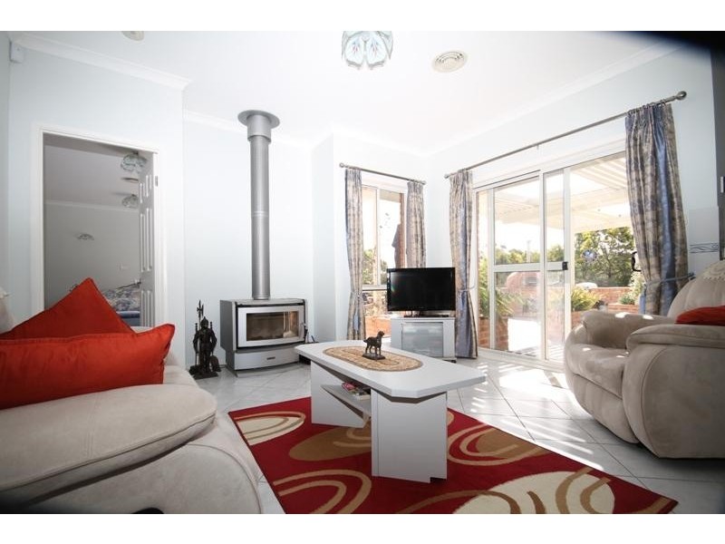 121 Mulwaree Dr, Tallong NSW 2579