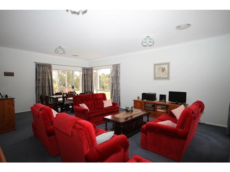 121 Mulwaree Dr, Tallong NSW 2579