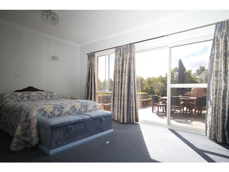 121 Mulwaree Dr, Tallong NSW 2579