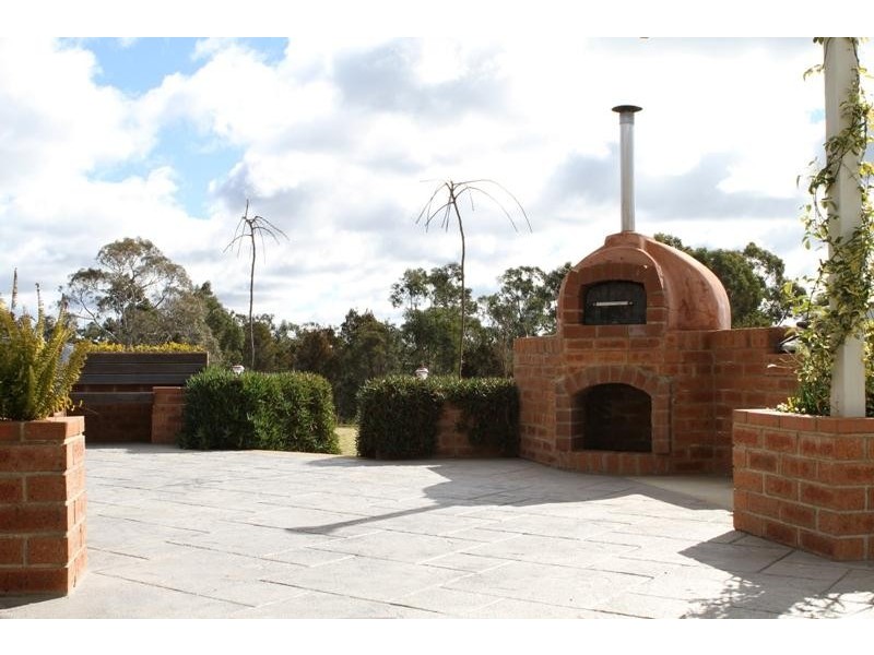 121 Mulwaree Dr, Tallong NSW 2579