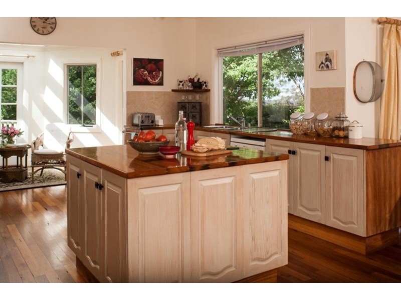 2 Ross St, Bundanoon NSW 2578