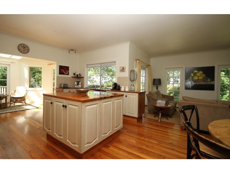 2 Ross St, Bundanoon NSW 2578