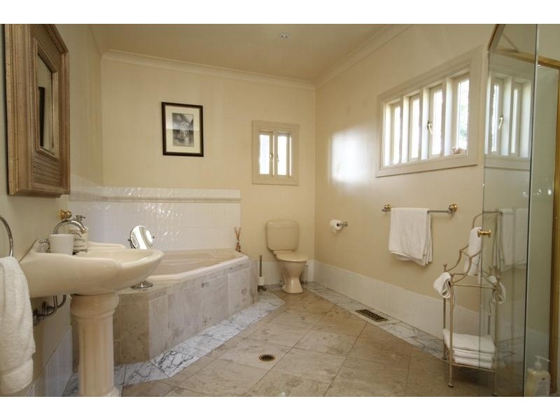 2 Ross St, Bundanoon NSW 2578